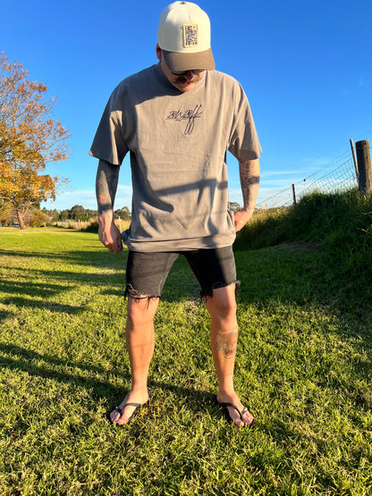 SIGNATURE TEE